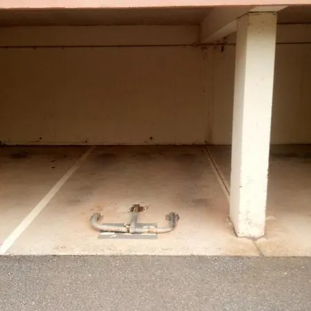 Confort 57 M2 Avec Terrasse Parking Couvert *