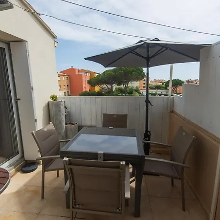 Confort 57 M2 Avec Terrasse Parking Couvert *