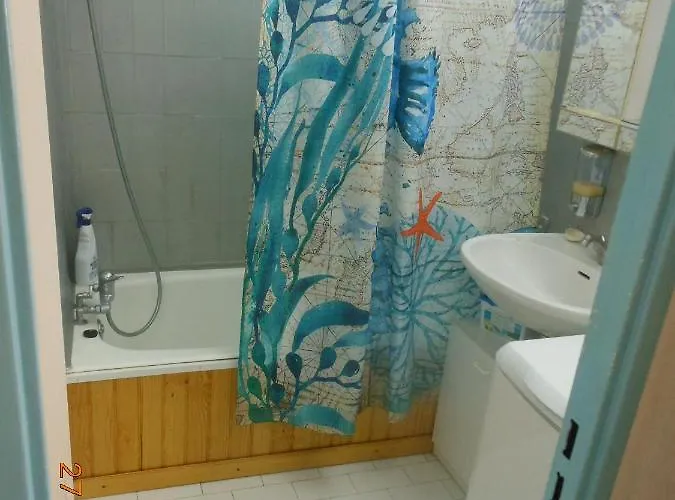 Confort 57 M2 Avec Terrasse Parking Couvert Appartamento Agde