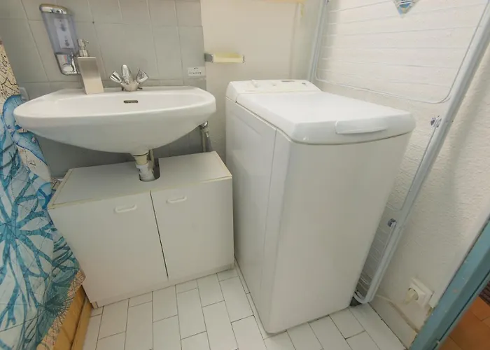 Confort 57 M2 Avec Terrasse Parking Couvert * Agde