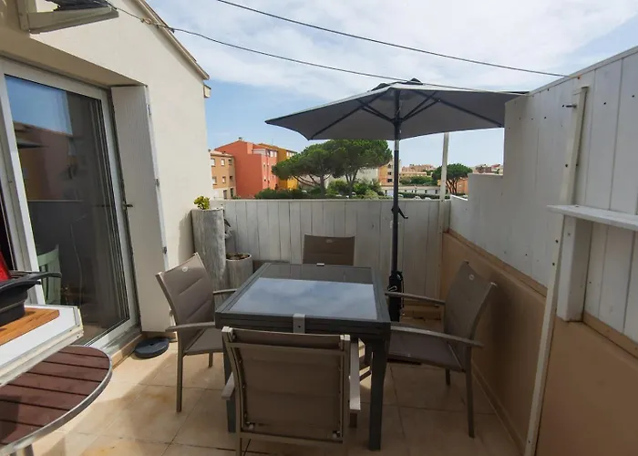 Confort 57 M2 Avec Terrasse Parking Couvert *