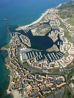 Appartamento Confort 57 M2 Avec Terrasse Parking Couvert *